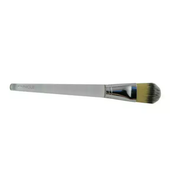 Clinique Foundation Brush 1
