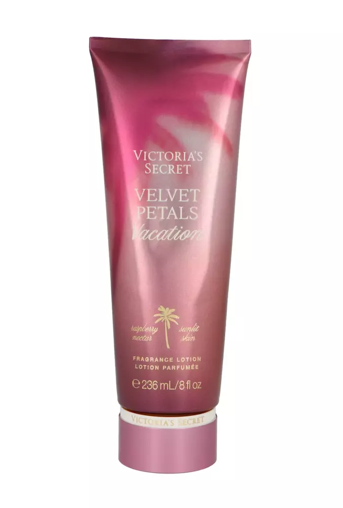 Victoria`s Secret Velvet Petals Vacation Body Lotion 236ml 1