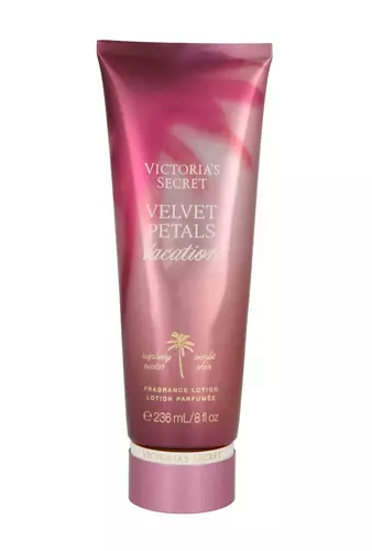 Victoria`s Secret Velvet Petals Vacation Body Lotion 236ml 1